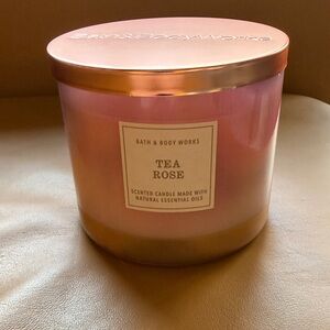 Bath & Body Works Tea Rose Candle - Pink and Gold